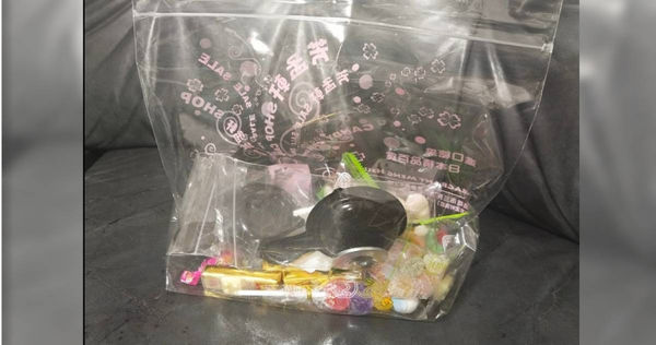 一包散裝糖果袋竟要價超過500元。（圖／翻攝自臉書社團新竹大小事）