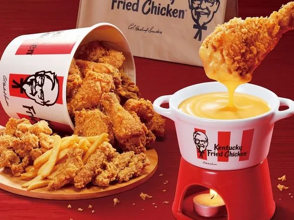 ▲▼肯德基推出期間限定新品「炸雞起司鍋 溫暖樂饗餐」（圖／業者提供）