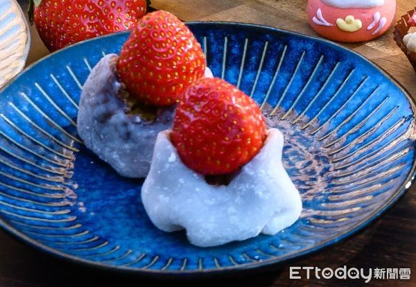 ▲下午茶21款甜點吃到飽　新竹五星飯店「草莓季」明年元旦開跑。（圖／新竹喜來登提供）