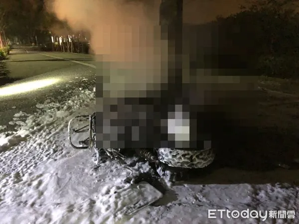 ▲▼南科園區機車焦屍。（圖／記者林悅翻攝）