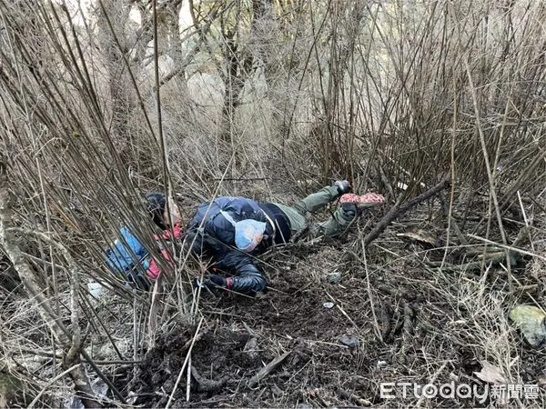 ▲▼北大武山傳登山客摔傷「手腳發麻」　12／31申請直升機吊掛下山。（圖／記者陳崑福翻攝）