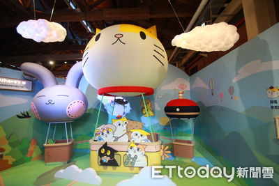 打卡新景點！台北華山出現「巨型貓咪熱氣球」　還有貓咪鏡子迷宮