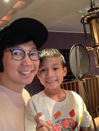 ▲品冠8歲兒子Jayden也超會唱歌。（圖／翻攝自臉書／品冠 Victor Wong）