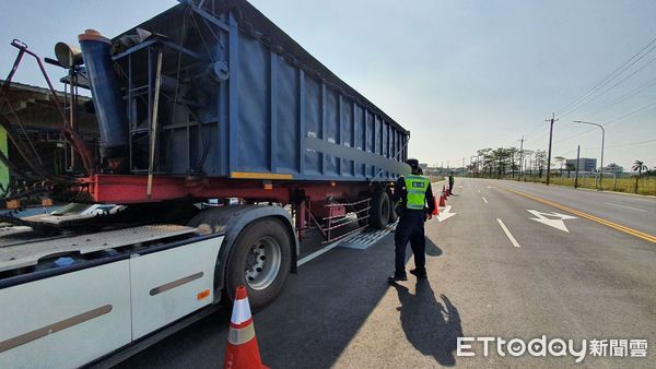 ▲台南市警局針對大型車強力執法，2021年台南大型車死亡事故減少18件。（圖／記者林悅翻攝，下同）