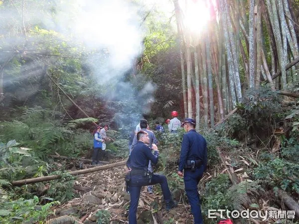 ▲▼       南投埔里臥龍洞古道驚見吊掛男屍，還有1男1女詭異失蹤      。（圖／民眾提供）