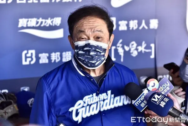 ▲▼富邦悍將領隊林華韋  。（圖／記者李毓康攝）