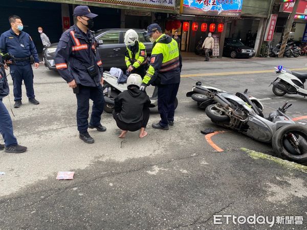 ▲汐止所警員2日下午盤查一男子騎車男子持有毒品，過程遭到男子衝撞造成吳姓警員受傷。（圖／記者張君豪翻攝）