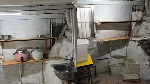 ▲▼             。（圖／翻攝自Facebook／奇葩裝潢分享中心）