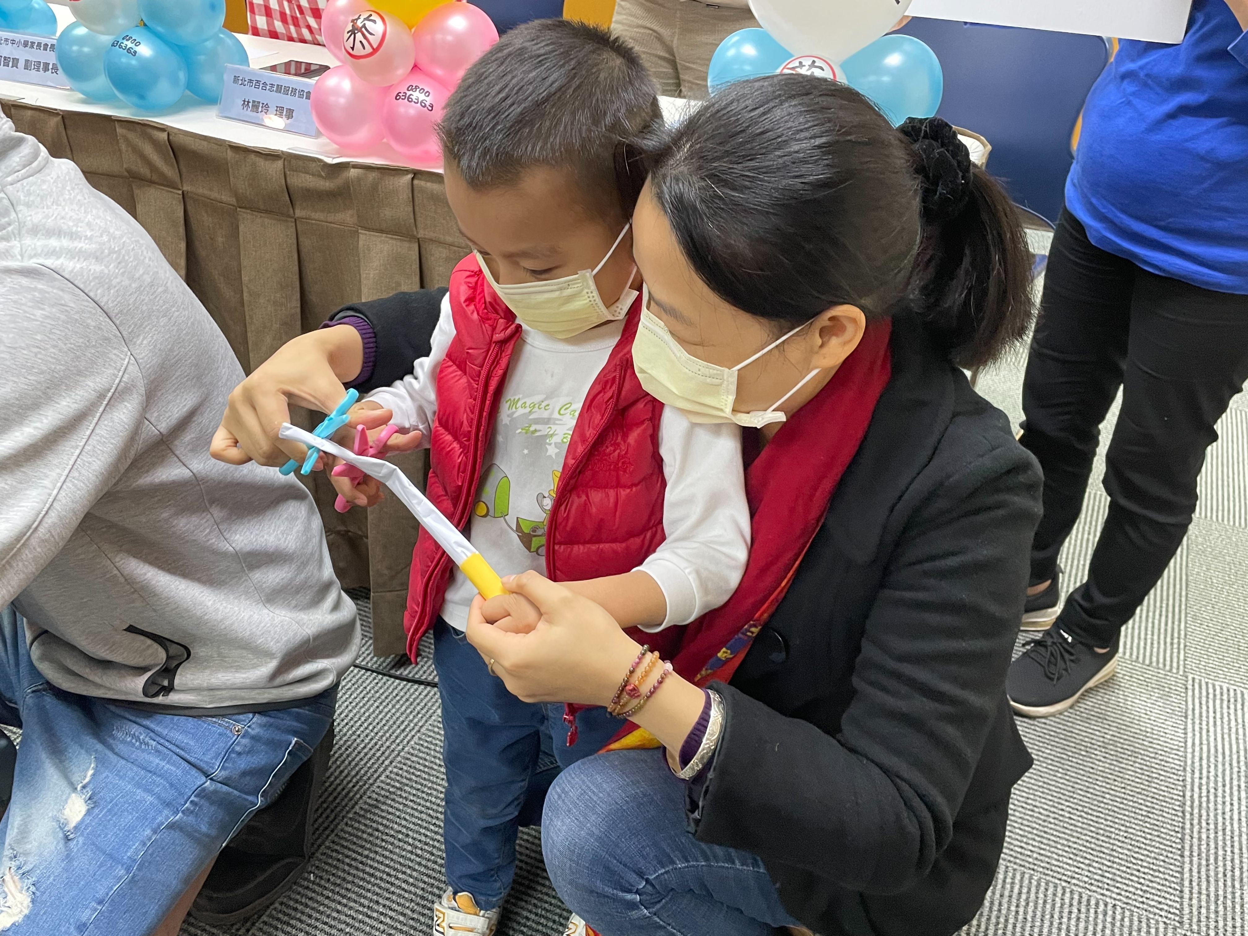 ▲▼社福婦幼團體支持「無菸世代」，呼籲政府全面禁售紙菸。（圖／新北市家長志工協會提供）