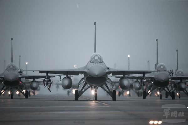 圖文：空軍春節加強戰備（一）