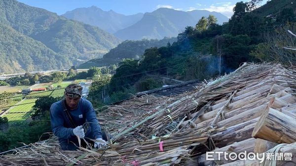 ▲久美國小鄒族傳統建築hʉfʉ（赫夫）落成。（圖／林務局南投林管處提供）