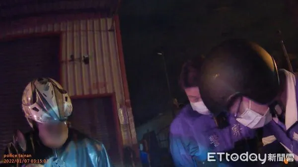 ▲台南市麻豆分局埤頭派出所，攔查違規機車起獲毒品，卻發現涉案王男疑似居家檢疫對象，幸經查證僅自主健康管理，結束一場虛驚。（圖／記者林悅翻攝，下同）