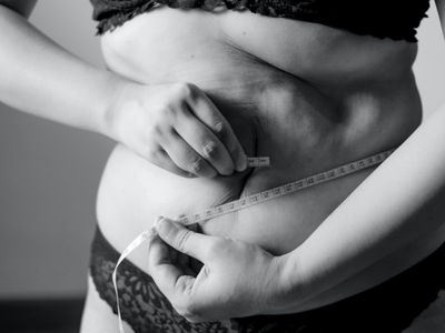 「大肚腩」竟有好幾種！營養師教你如何分辨　才能用對方法變瘦