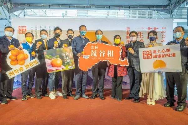 ▲▼立法院長游錫堃10日出席雲林縣茂谷柑推廣記者會。（圖／游錫堃辦公室提供）