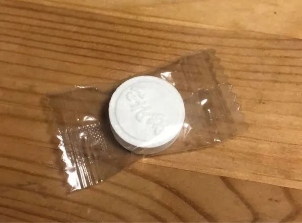 ▲▼差點變最後的晚餐！跨年前誤食「白色圓錠」　網嚇壞：超危險。（圖／翻攝自Dcard）