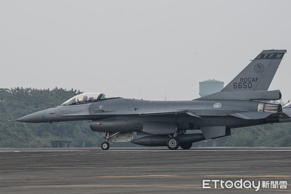 快訊／F-16V雷達光點消失　蔡英文下令：全力進行搜救任務 | ETto