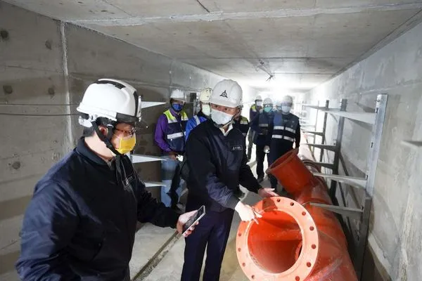 ▲林智堅前往公道三工地了解工程進度。（圖／新竹市政府提供）