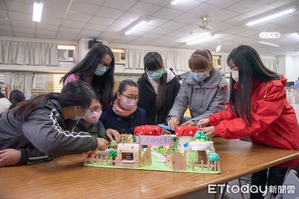 ▲嘉南藥理大學嬰幼兒保育系14日展出「理想幼兒園設計」創意成果。（圖／記者林悅翻攝，下同）