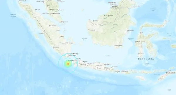 ▲▼印尼爪哇島外海規模6.6地震。（圖／翻攝自美國地質調查所（USGS））