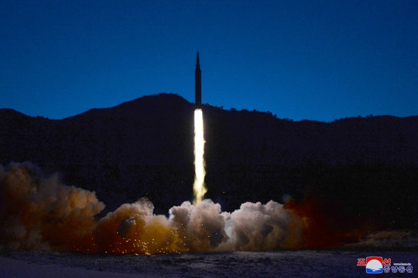 ▲▼北韓最新發射彈道飛彈行動。（圖／路透）