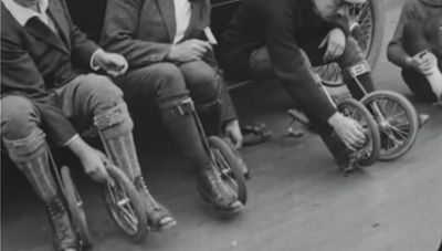 世界最早「溜冰鞋」1923年問世！超大單輪腳踝易不穩