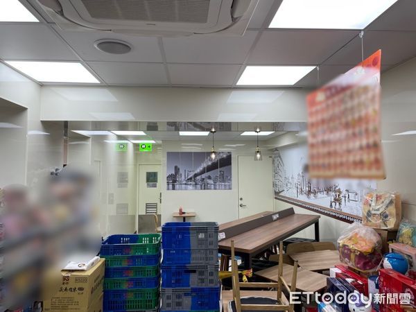 ▲▼台北市松山區一名男子死在超商內。（圖／記者張君豪翻攝）
