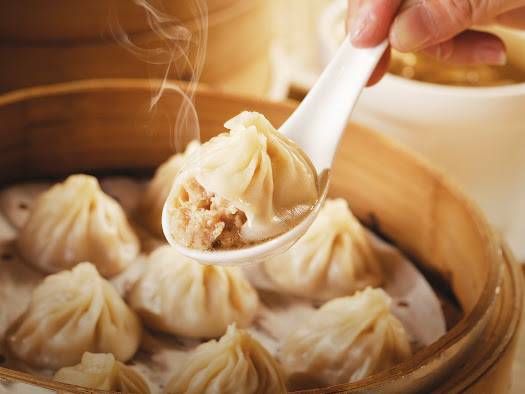 ▲漢來美食集團首度插旗新竹地區，在遠百竹北一口氣開出「上菜片皮鴨專賣店」及「漢來上海湯包」兩大人氣品牌分店。（圖／漢來美食提供）