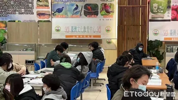 ▲▼上海台商子女學校學生備戰學測。（圖／上海台商子女學校提供）