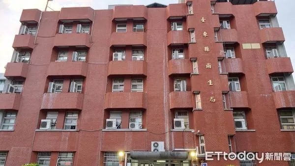 ▲台東縣政府宣布除原有強化管制措施以外，自23日起縣內各醫院及長照機構，除例外情形外禁止探視。（圖／記者楊漢聲翻攝）