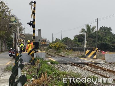 彰化婦闖平交道遭列車撞！送醫搶救不治　台鐵集集線延誤40分鐘