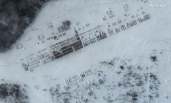 ▲▼衛星影像顯示，俄羅斯在接近白俄羅斯邊境的葉爾尼亞（Yelnya）集結。（圖／路透）