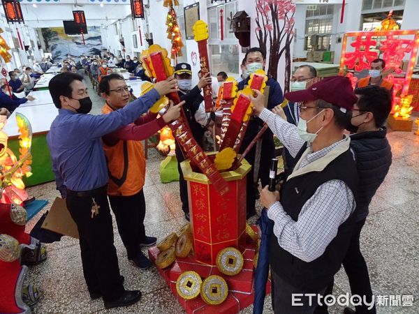 ▲台東泰源技能訓練所舉辦春節場舍環保創意布置競賽。（圖／記者楊漢聲翻攝）