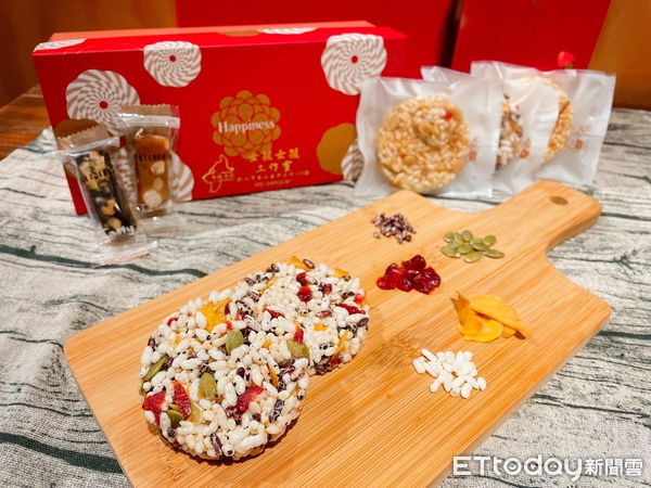 ▲女孩女孩工作室 五行米香禮盒。（圖／業者提供）