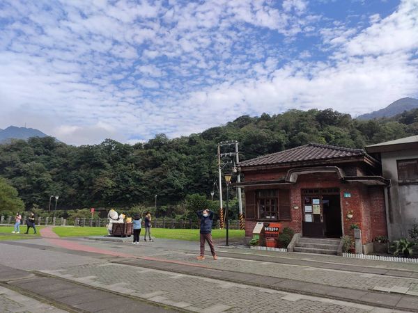 ▲十分瀑布公園及遊客中心除夕休園。（圖／新北市觀旅局提供）