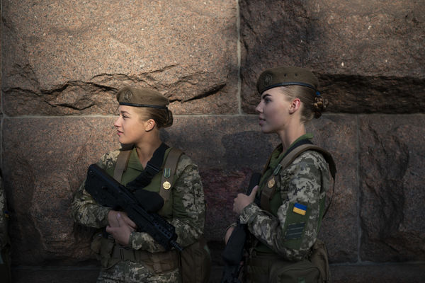 ▲▼烏克蘭軍隊、烏克蘭女兵。（圖／達志影像／美聯社）