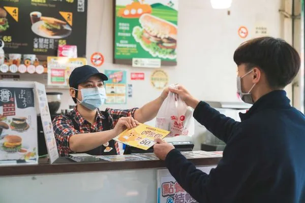 ▲市300多家愛心商家，與市府一起推動「呷熊飽」餐食補助計畫。（圖／新竹市政府提供）