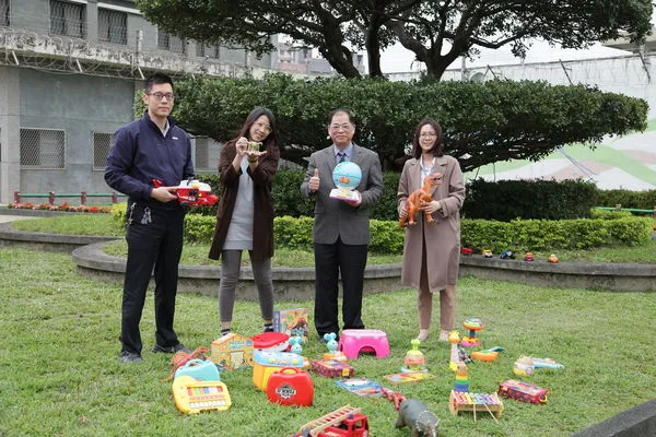 ▲▼台北看守所受刑人變玩具醫生。（圖／矯正署提供）