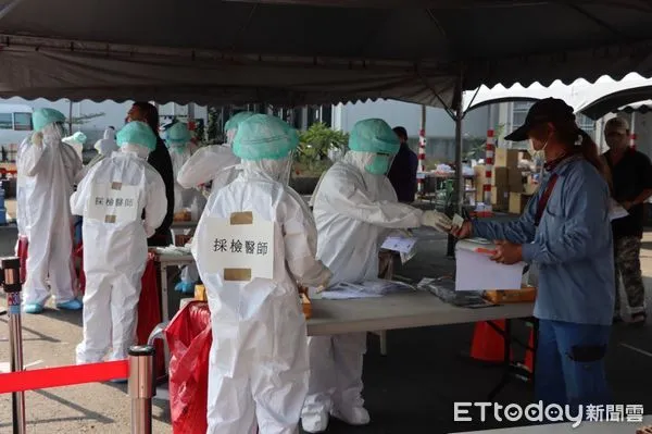 ▲▼高雄疫情持續，高雄港34、36、55碼頭及前鎮漁民服務中心篩檢站照片。（圖／記者賴文萱翻攝）