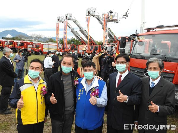 ▲中央撥配南投17部雲梯車等嶄新救災車輛。（圖／南投縣政府提供）