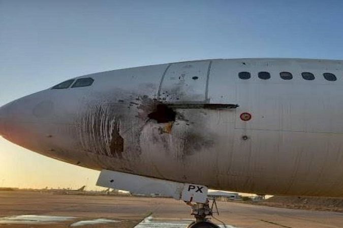 ▲▼ 巴格達機場遭受火箭攻擊。（圖／翻攝自Twitter）
