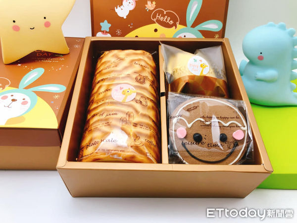 ▲TOP烘焙房的虎皮蛋糕彌月禮盒 內含招牌虎皮蛋糕、香檸蛋糕、手工軟餅乾。（圖／業者提供）