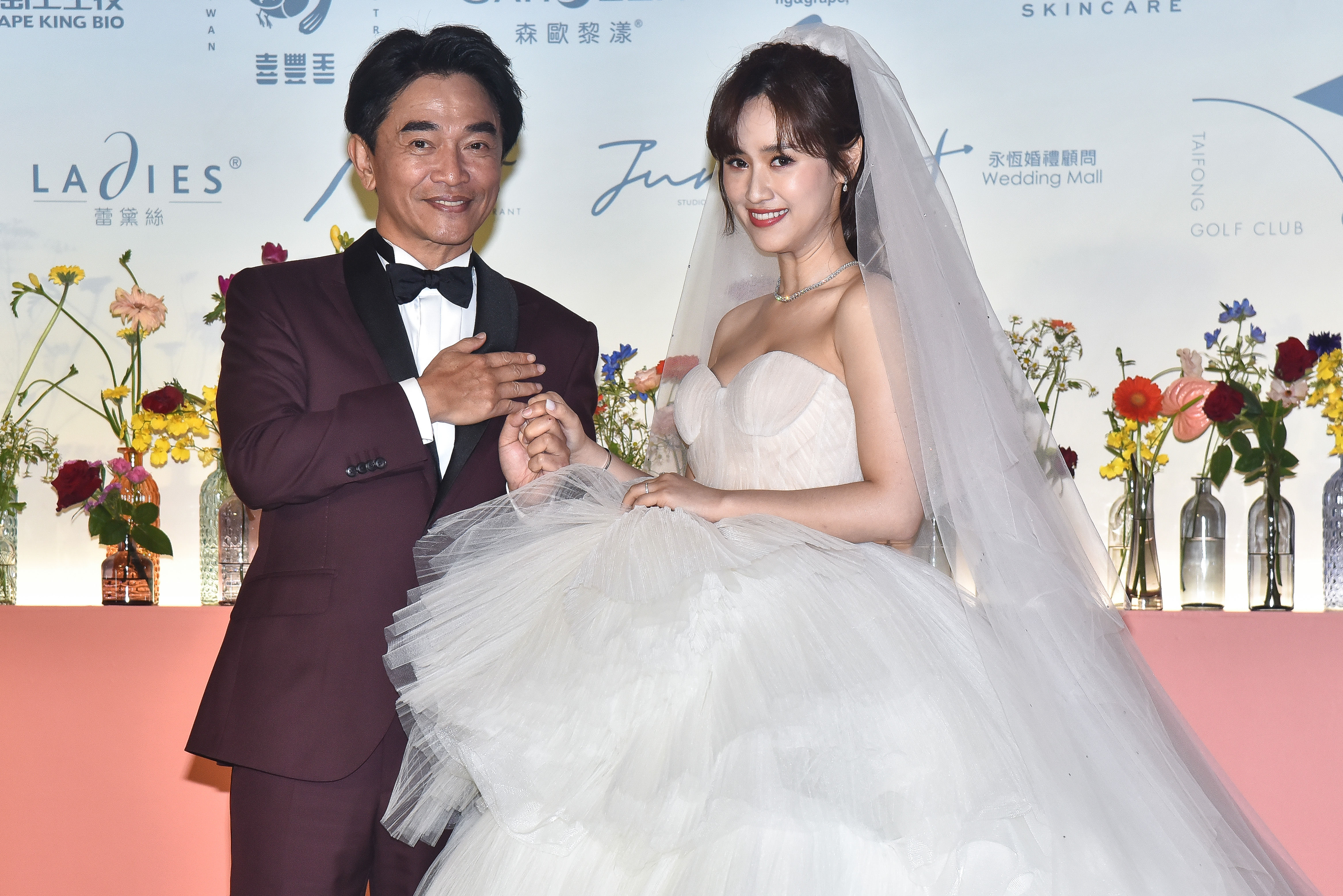 家人 牧師見證 證婚儀式 Sandy世紀婚禮花費破300萬元 Ettoday星光雲 Ettoday新聞雲