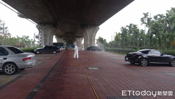 ▲屏東縣政府進行清消作業             。（圖／記者陳崑福翻攝，下同）