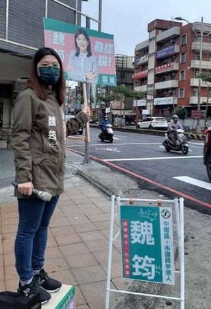 ▲魏筠路口短講廣開知名度　