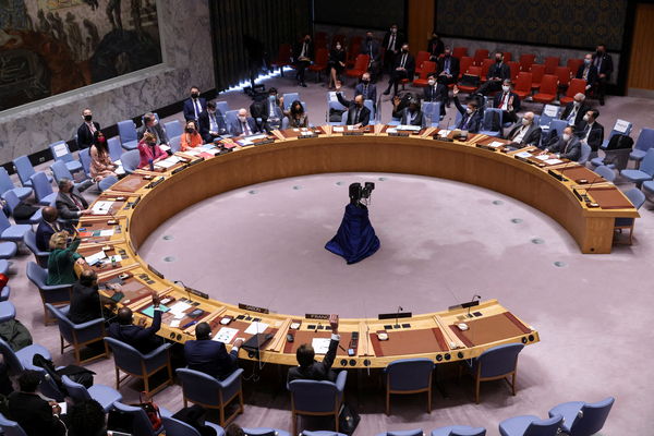 ▲▼聯合國安理會召開會議，商討烏克蘭危機。（圖／路透）