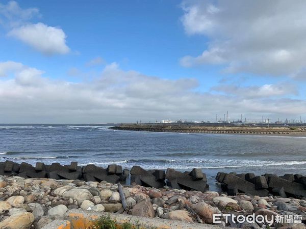 蘇治芬邀林佳龍參觀新興太陽能專區　期打造綠能矽島風、光台灣 | ETto