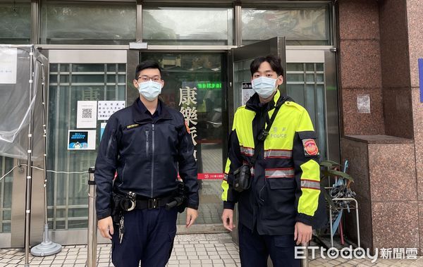 ▲內湖警分局康樂派出所警員林韋辰(左)、張伯毓(右)南下新竹逮藥頭情侶檔。（圖／記者張君豪翻攝）