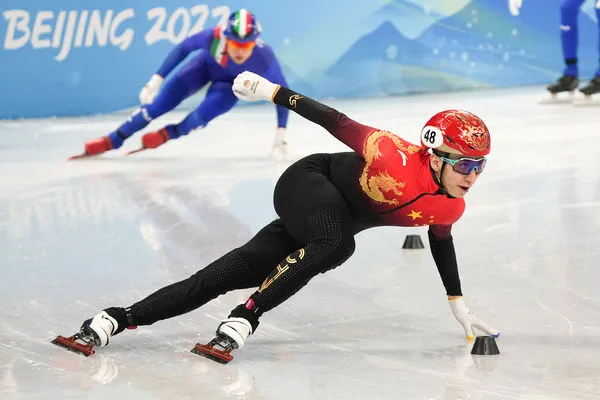▲▼  北京冬奧，中國短道速滑混合接力驚險晉級摘金           。（圖／CFP）