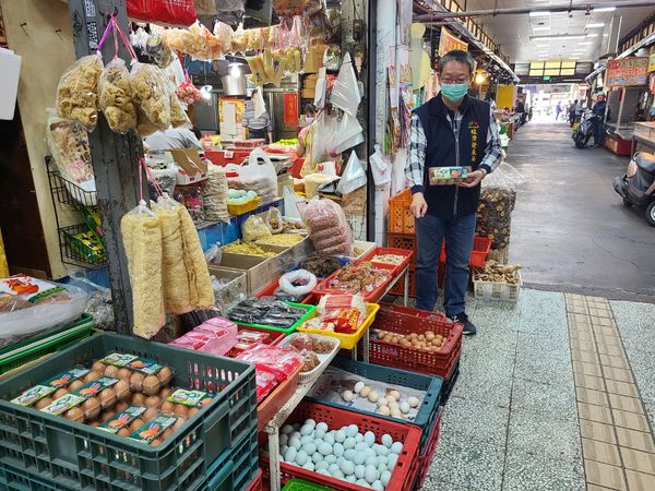 ▲▼外地人來台中掃貨造成雞蛋荒，盧秀燕呼籲中央加速補充。（圖／台中市政府提供）