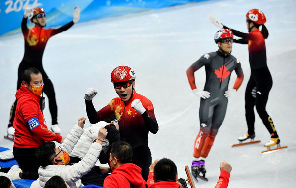 ▲▼中國隊在5日的「短道競速滑冰2,000公尺混合團體接力賽」。（圖／路透）